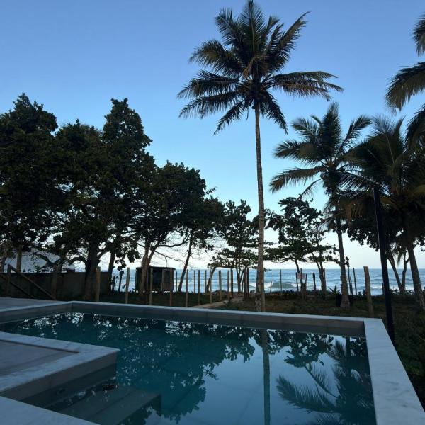 Retreat of the Waves Villa