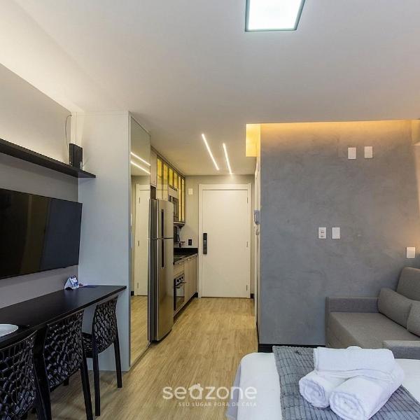 Studio em Cond. c/ Piscina em POA CJG1212