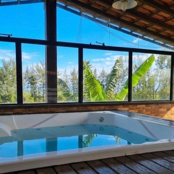 Casa Espaçosa com Vista para o Mar e Jacuzzi em Arraial do Cabo - Foto 2