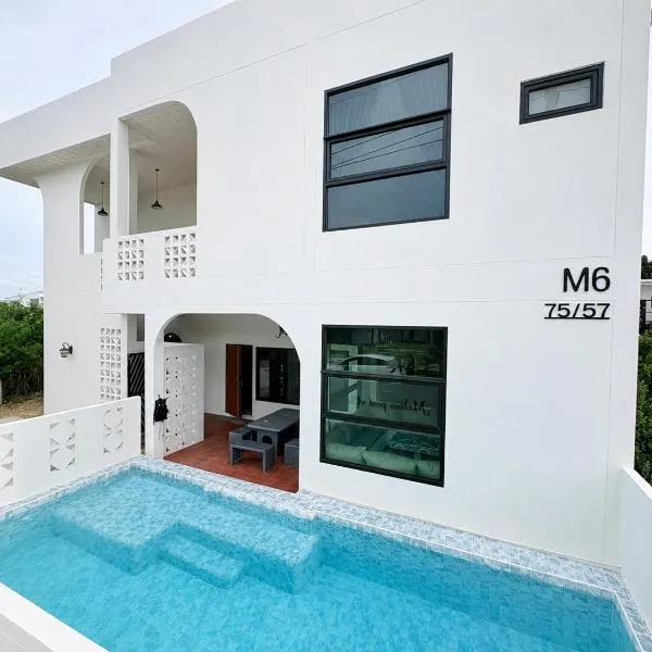 Medina Private Pool Villa-บางแสน, hotell i Ban Puk (1)