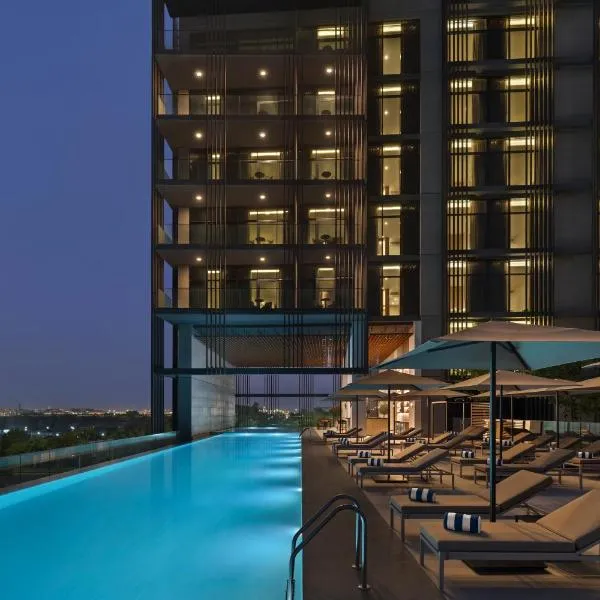 Vida Aljada, hotel i Sharjah