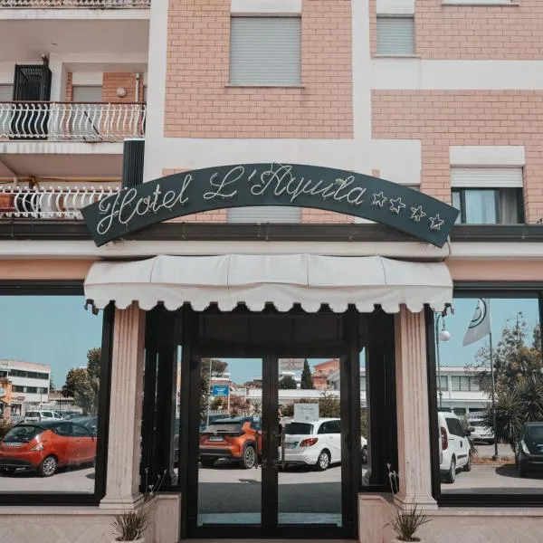 Viesnīca Hotel L'Aquila pilsētā Pomēcija