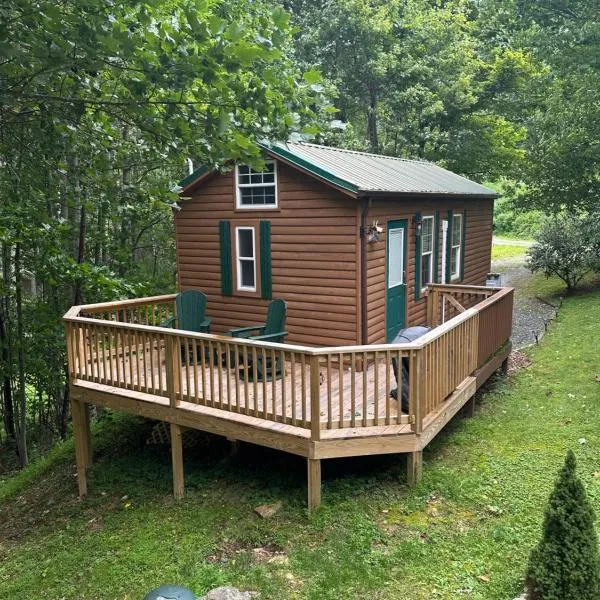 Scenic Mountain Retreat, Dog Friendly, Deck, хотел в Бун