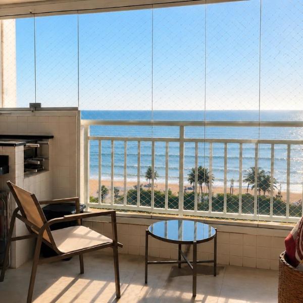 Apartamento com vista ao mar