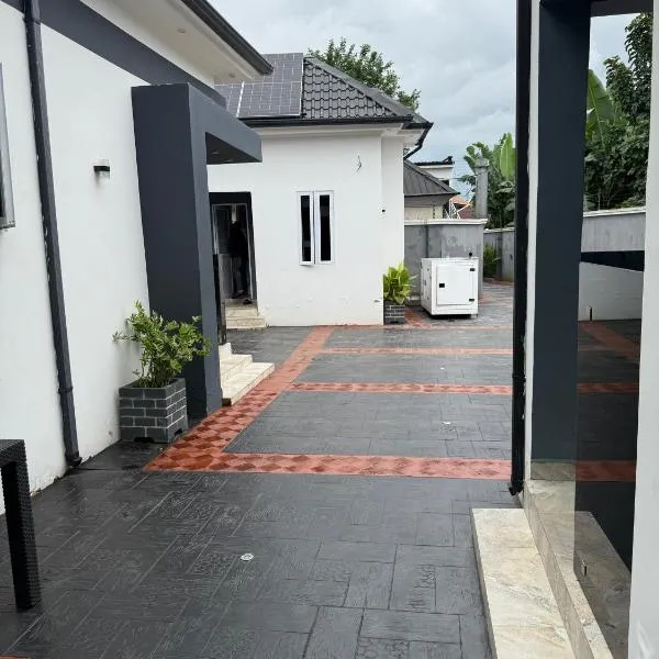 Daprem Luxury Studio Apartments, ξενοδοχείο στο Ούγιο