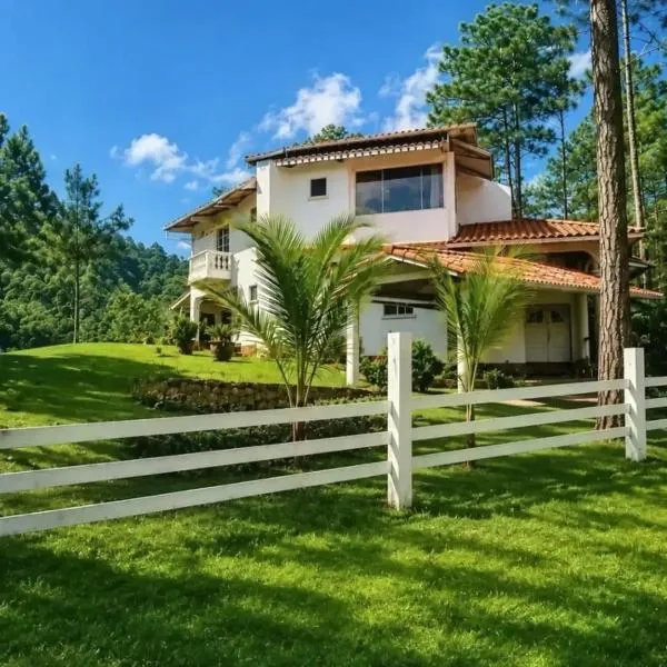 Residencia Paraiso de Montana en Altos del Maria: Sorá'da bir otel