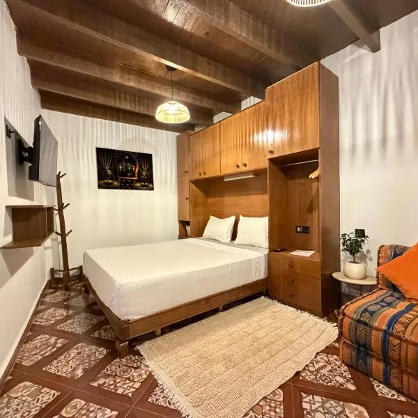 Studio ALADIN, Hotel in Rabat