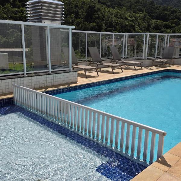 Apê Climatizado com Varanda Gourmet, Piscina, a 250 metros da Praia das Toninhas
