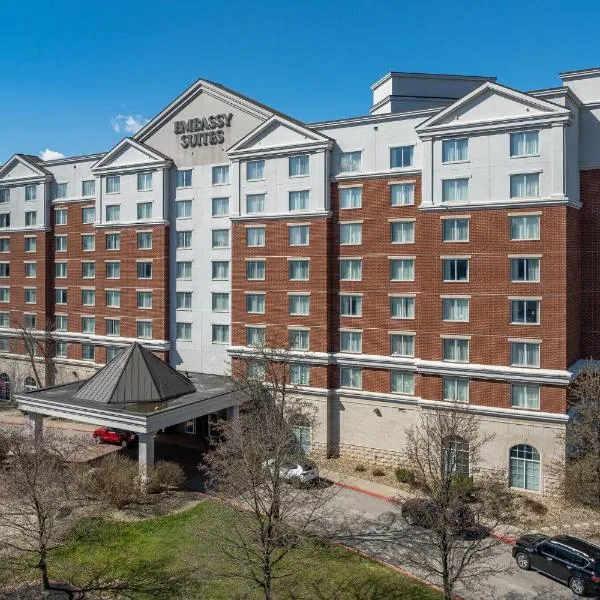 Embassy Suites by Hilton Cleveland Rockside, khách sạn ở Independence