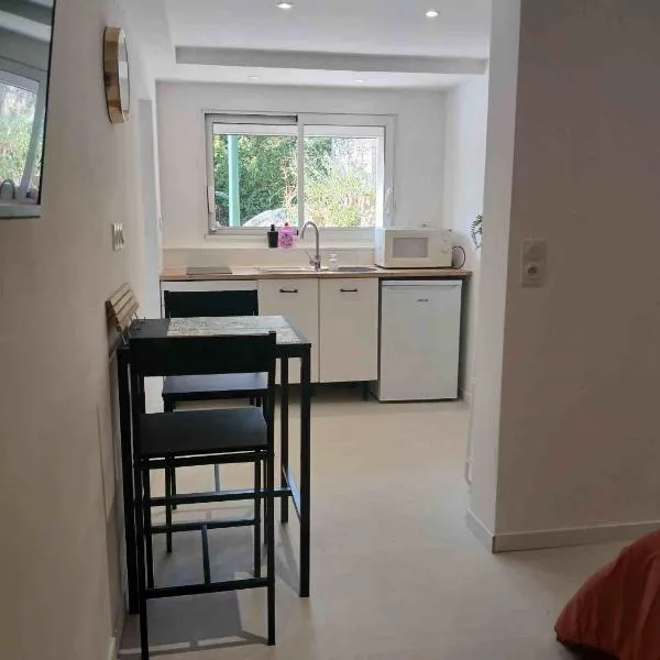 Studio des rives, hotell i Brens