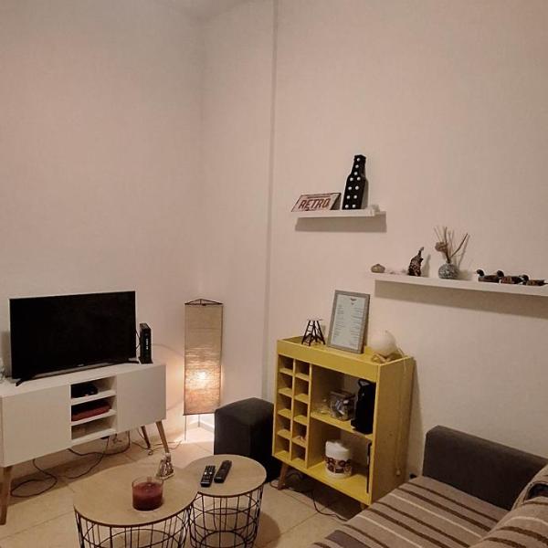 SCR - Copacabana - Quarto e Sala a Passos da Praia - Foto 5