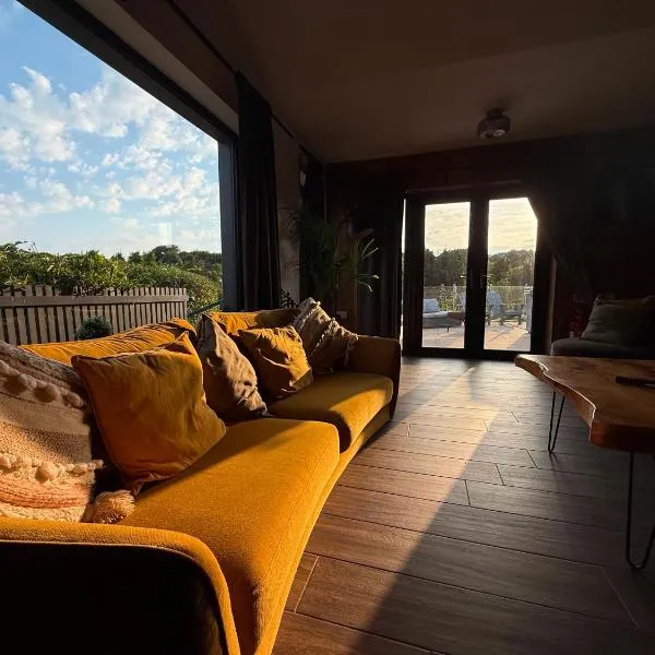 Waters Edge Spa, hotell i Carryduff