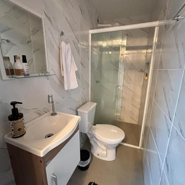 Apartamento Confortável Astúrias Guarujá perto da Praia e Comércio - Foto 3