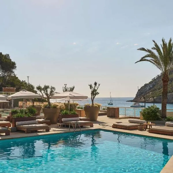 Mondrian Beach Lifestyle Resort By Accor, hótel í Cala Llonga