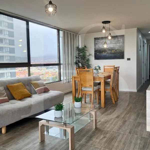 Exclusivo departamento tres dormitorios, capacidad 6 personas, excelente vista al mar para disfrutar de las puestas de sol, hotel in Antofagasta