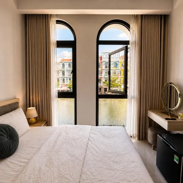 Coconut Hotel GrandWorld Phu Quoc, מלון בפוקוק