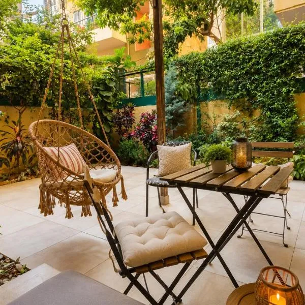 Charm Vintage Achrafieh Apt with Garden Pizza Oven BBQ Hottub, hotell sihtkohas Beirut