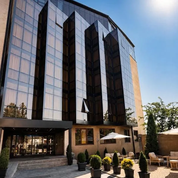Canyon Hills Hotel, hotel in Jerevan