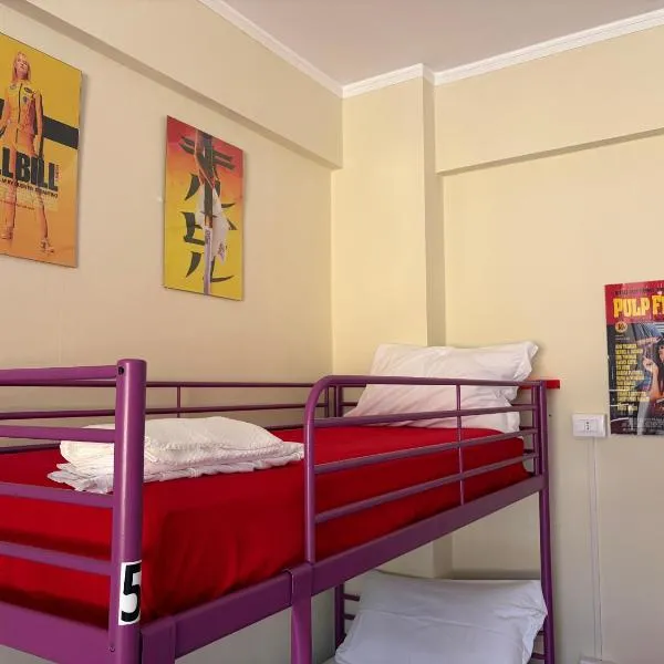 KALEIDO Hostel, hotel en Génova