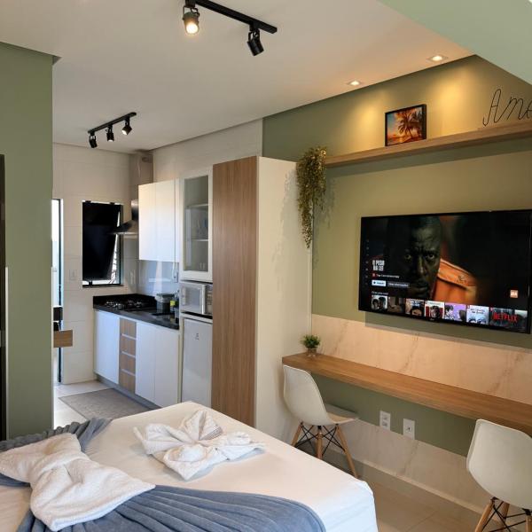 Flat Premium com Garagem, Varanda e Carregador EV - Ahava Stays