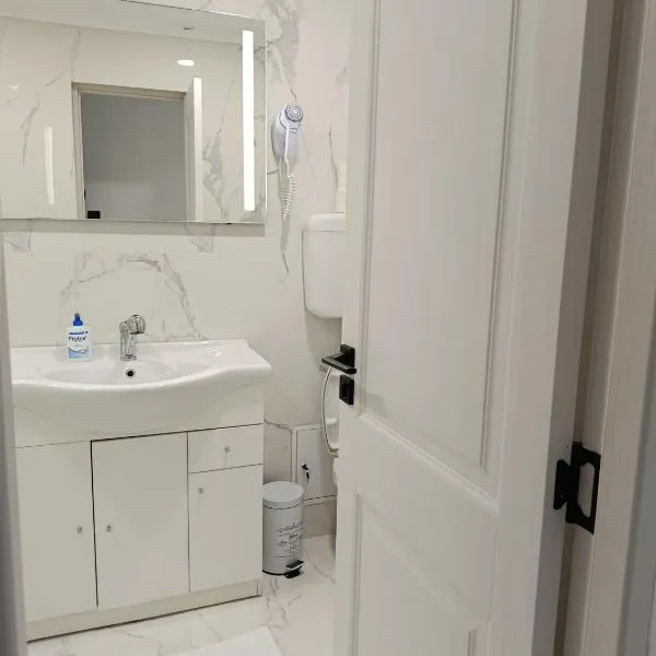 Viesnīca Apartament două camere pilsētā Uricani