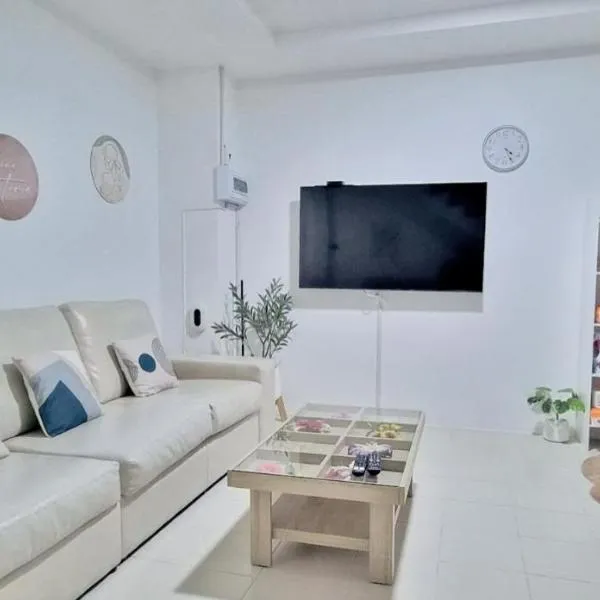 Bann Sawasdee Donmueng- Saimai หลังใหญ่ ฟรี wifi, hotel din Ban Sai Mai