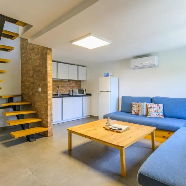 Old Town Guesthouses-Batroun, hotel din Batroûn