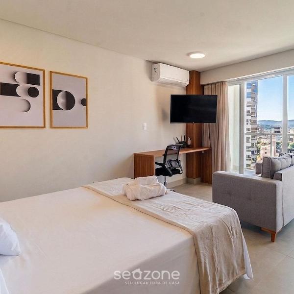 Studio c/ Varanda em Cond. c/ Piscina MSU0804