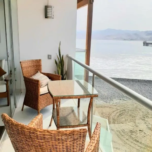 Dolphin Apt Cerro Azul with access & ocean view, hotel a Cerro Azul