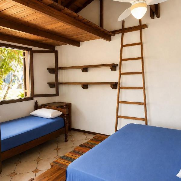 Casas em mini condomínio localizadas a cerca de 120 metros da Praia da Baleia - Foto 2