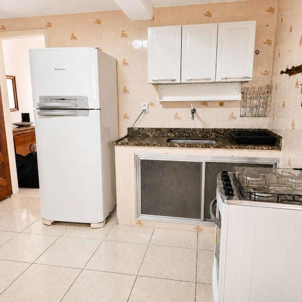 Apartamento Confortavel com 4 Quartos a 500 m da Praia do Forte - Foto 4