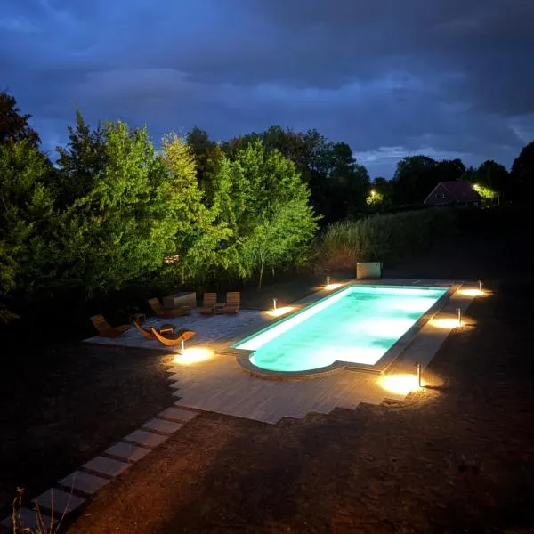 Gulfhof bei Kletzsch Apartments & Ferienwohnungen in Großefehn Ostfriesland, hotel v destinácii Großefehn