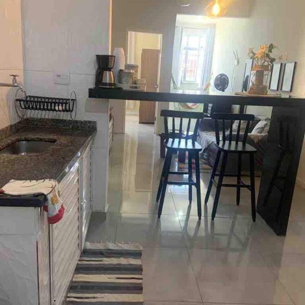 2 qtos, 1 suite, centro da cidade e perto de tudo.