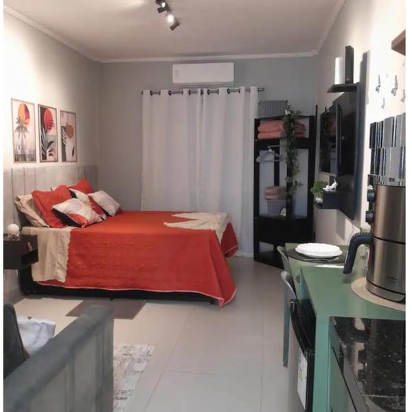Beautiful studio one block from the beach
