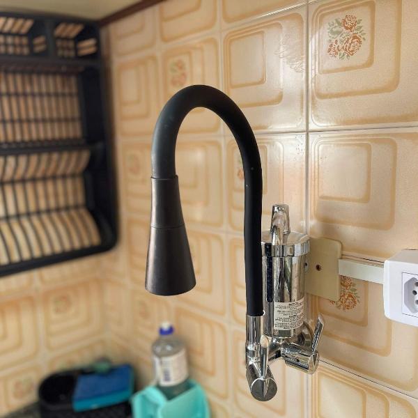 Kit p/ até 4 hóspedes com Wi-Fi e garagem - Foto 3