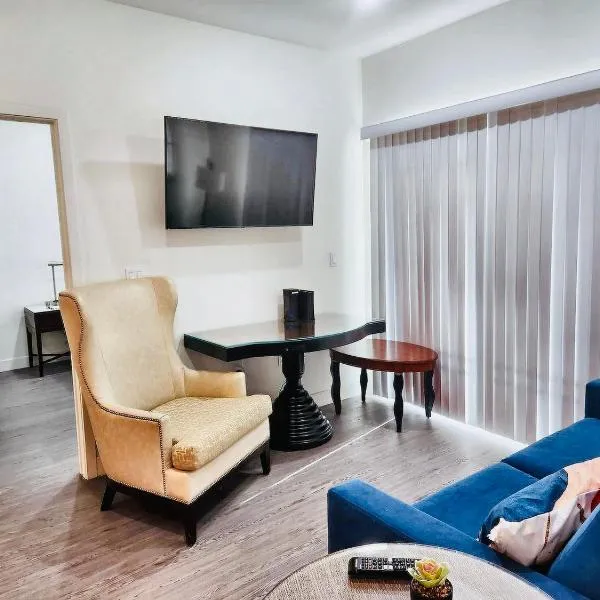 3 bedroom ENTIRE HOME Casa Serenity Central Los Angeles, Hotel in Los Angeles