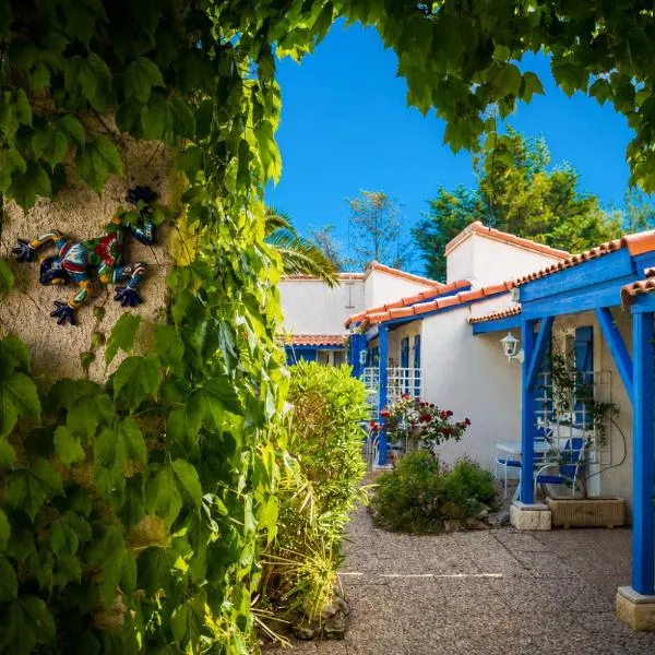 Hotel Des 4 Vents "Esprit Camargue" Parking Privé Gratuit, hotel in Aigues-Mortes