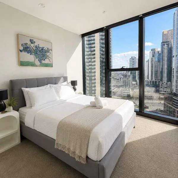 Skyline Stays Southbank Rooftop Pool Apt, hotel a Melbourne