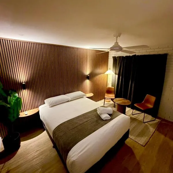 Pacific Paradise Airport Motel, hotell sihtkohas Pacific Paradise 
