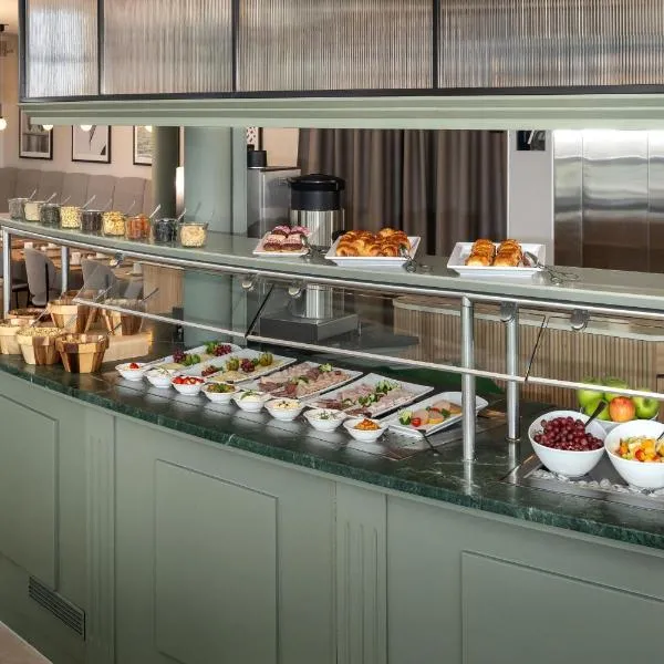 Radisson Hotel Berlin Charlottenburg, hotel i Berlin