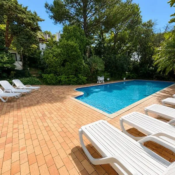 Auberge de Courtrai, hotel em Paarl