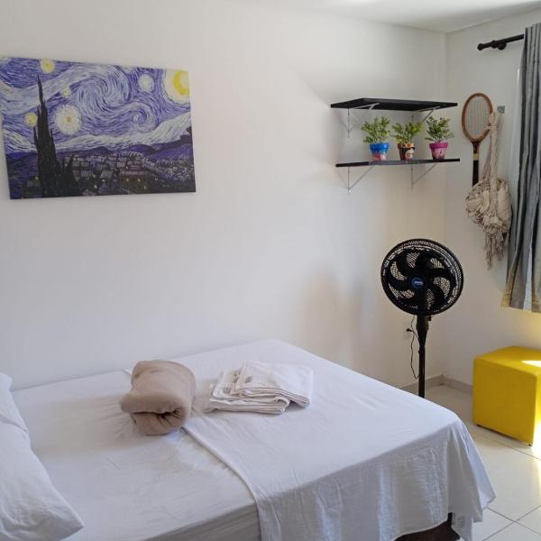 QUARTO bem localizado no altiplano próximo a UFPB com café da manhã