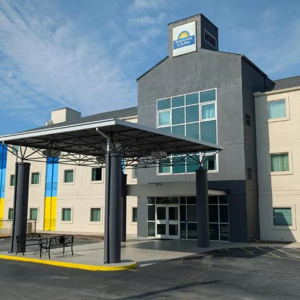 Days Inn & Suites by Wyndham Augusta Near Fort Eisenhower,格羅夫敦的飯店