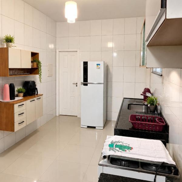 Casa 2 km da praia Aracagy e 3,5 km praia da litoranea, 4 quartos, piscina ,recebe 15 pessoas,prox av dos holandeses - Foto 5