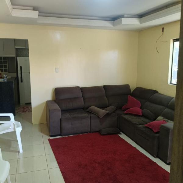 Bela casa, grande, com área de lazer e piscina!