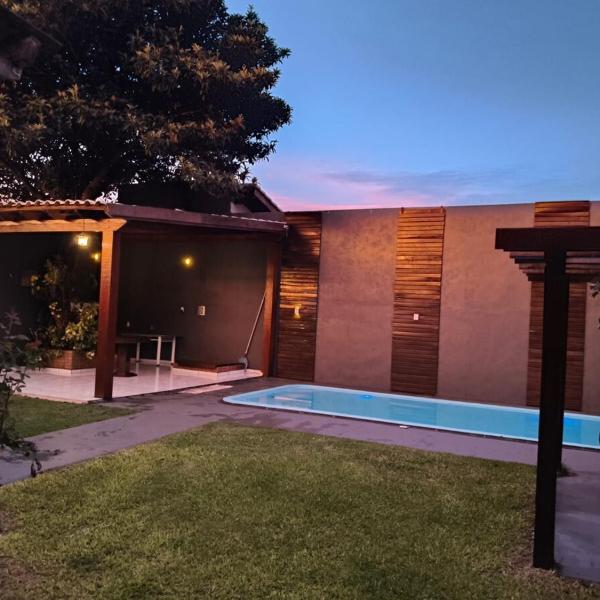 Bela casa, grande, com área de lazer e piscina! - Foto 4