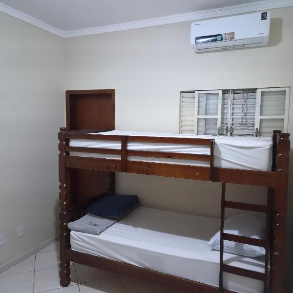 Casa com 2 quartos e ar-condicionado - Foto 2