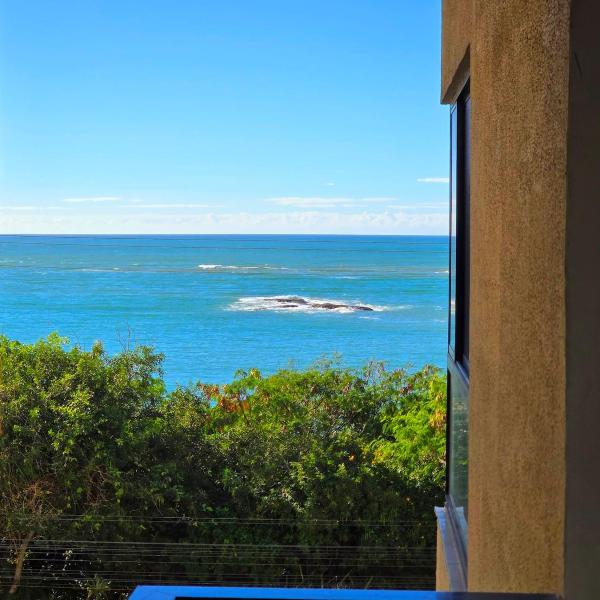 Apartamento beira-mar enseada azul