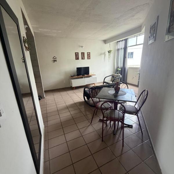Apto 2 Quartos Próximo à Praia com suíte e Ar Jacarecica - Foto 4