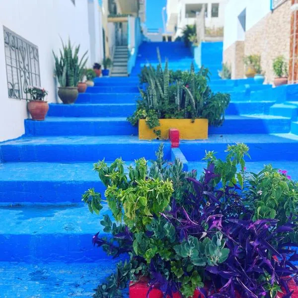 First Floor Apartment Family Layout: Oued Laou şehrinde bir otel